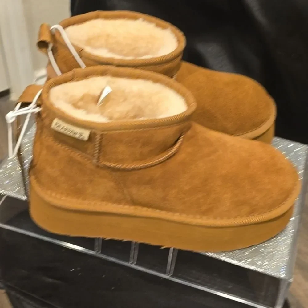 BearPaw Retro Super Shorty Vegan Platform Boot-‎ Hickory